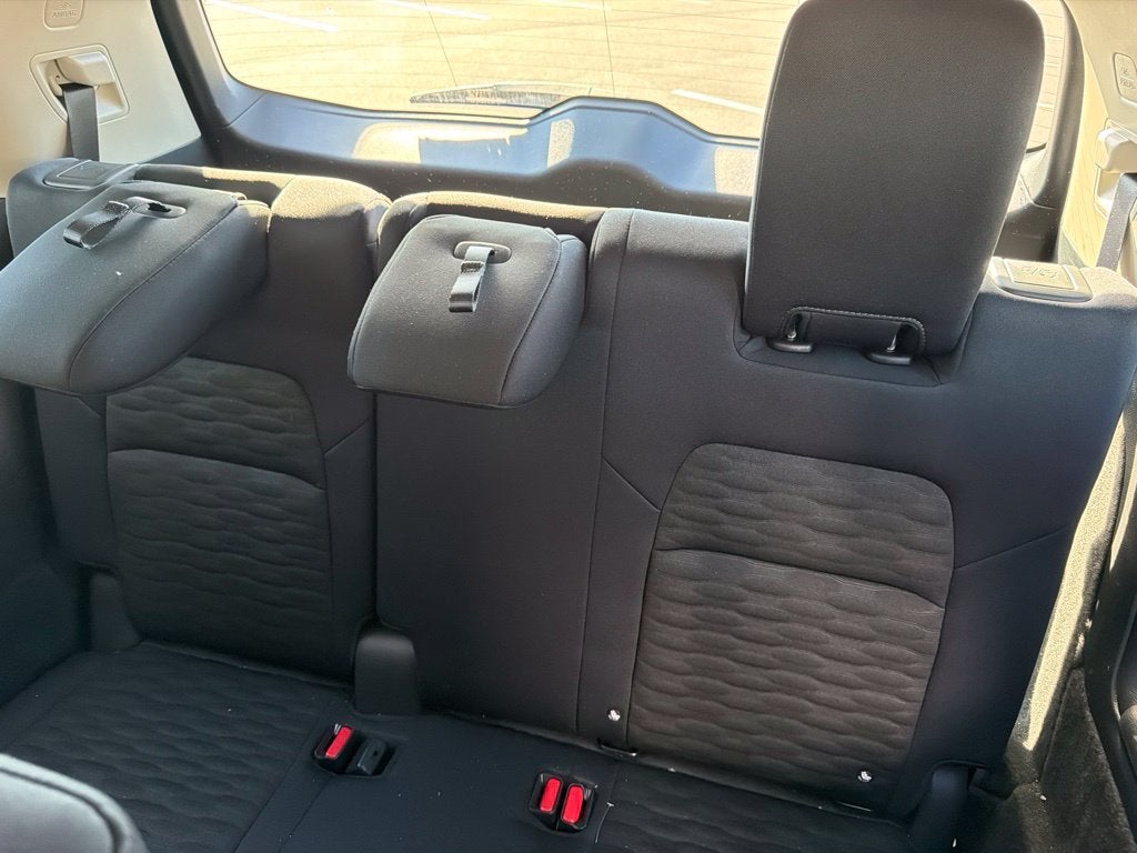 2025 Nissan Pathfinder S