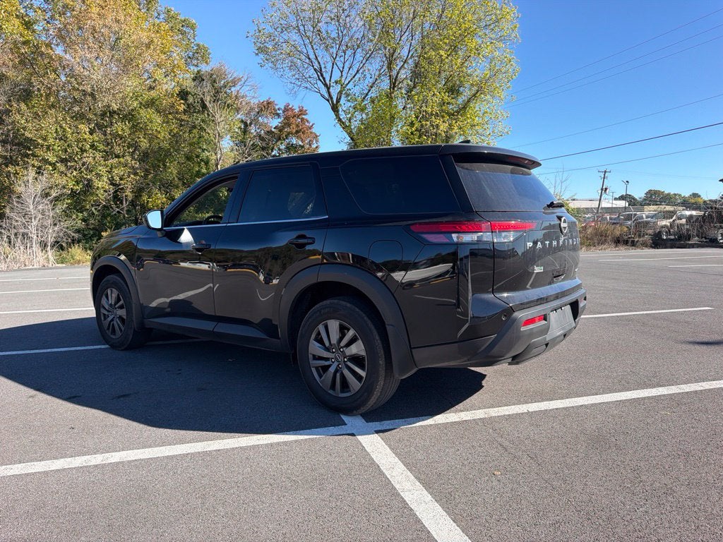 2025 Nissan Pathfinder S