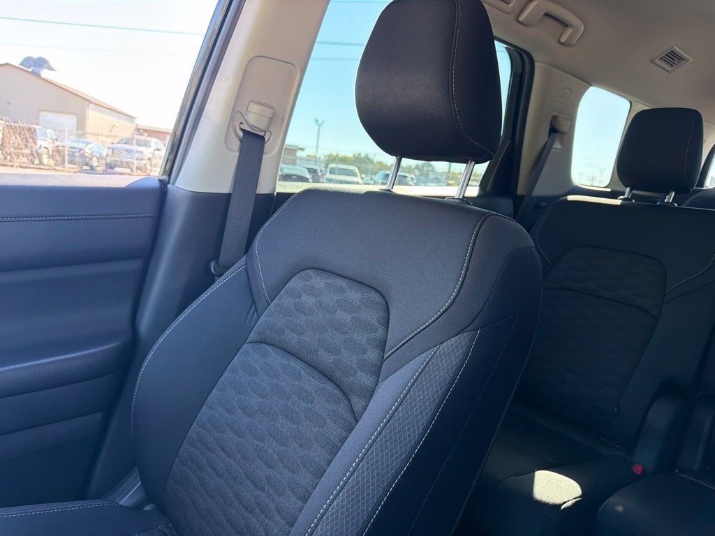 2025 Nissan Pathfinder S