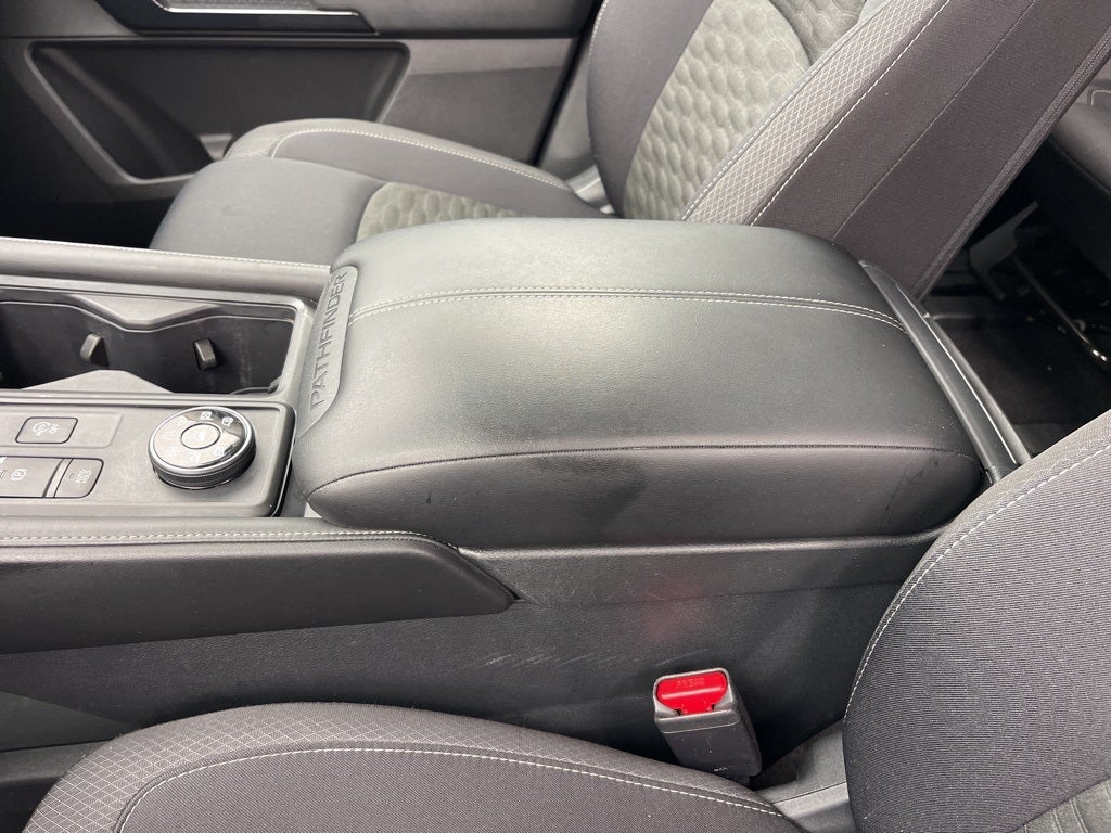 2024 Nissan Pathfinder S ** Pohanka Certified 10 Year / 100,000 **