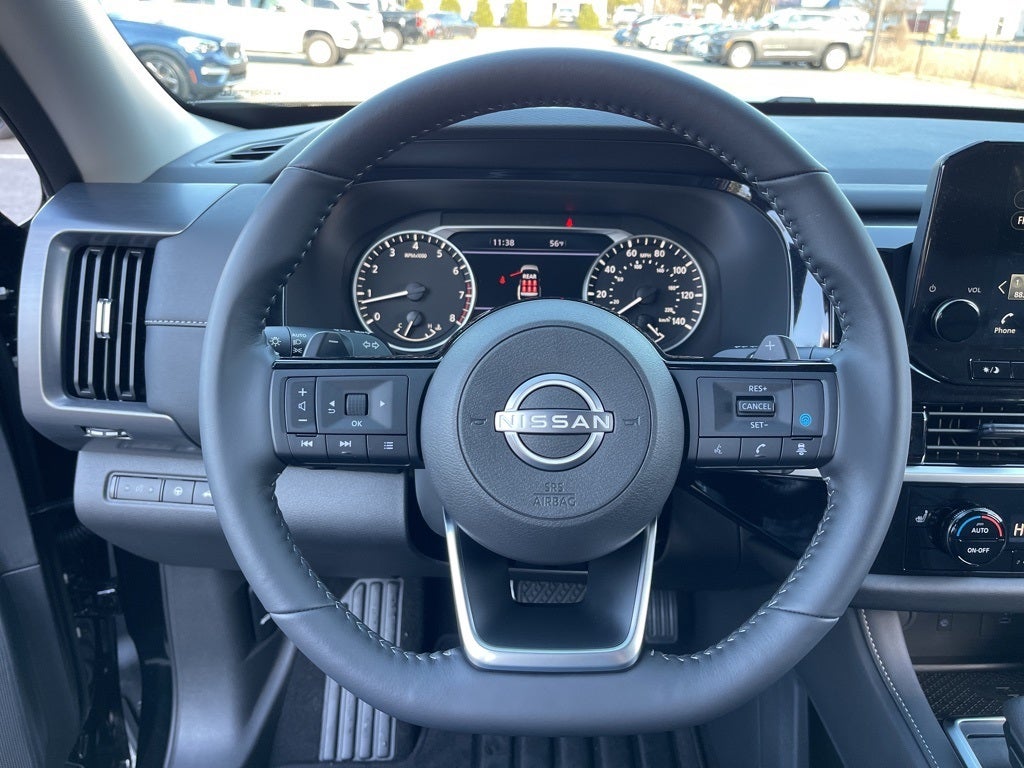 2025 Nissan Pathfinder SL Nissan Certified