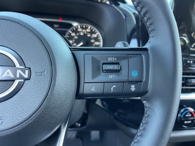 2025 Nissan Pathfinder SL Nissan Certified