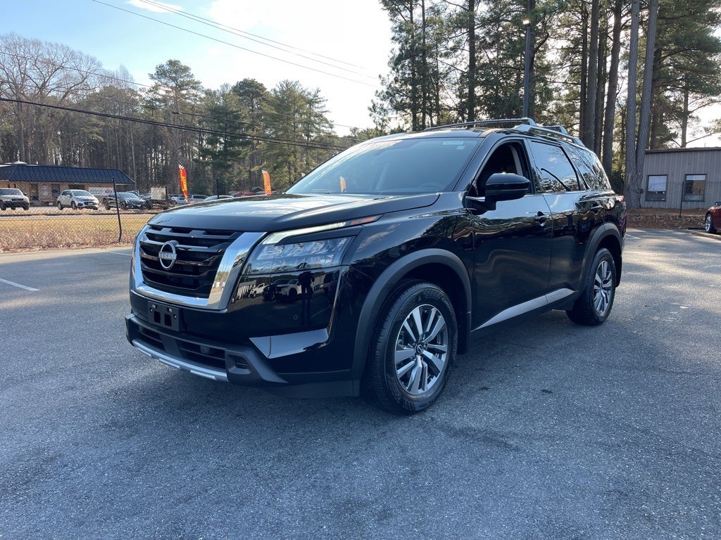 2025 Nissan Pathfinder SL Nissan Certified