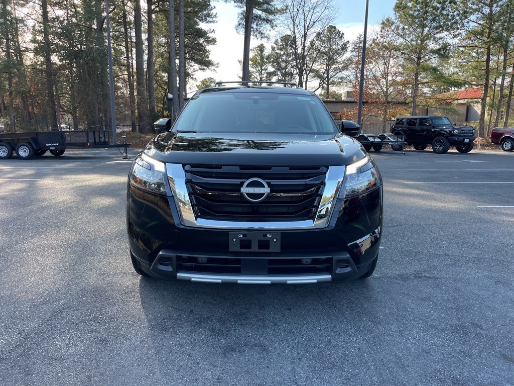 2025 Nissan Pathfinder SL Nissan Certified