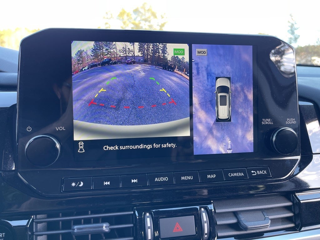 2025 Nissan Pathfinder SL Nissan Certified