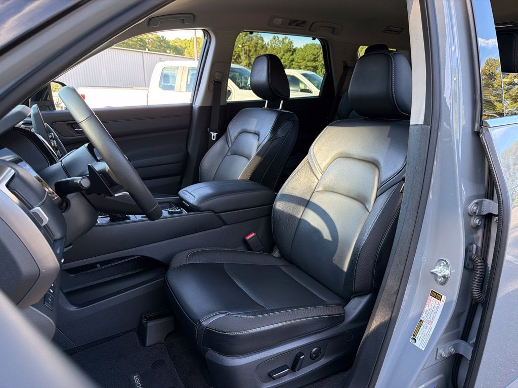 2024 Nissan Pathfinder SL Ethos Bal of Fact + 12/12 Cert