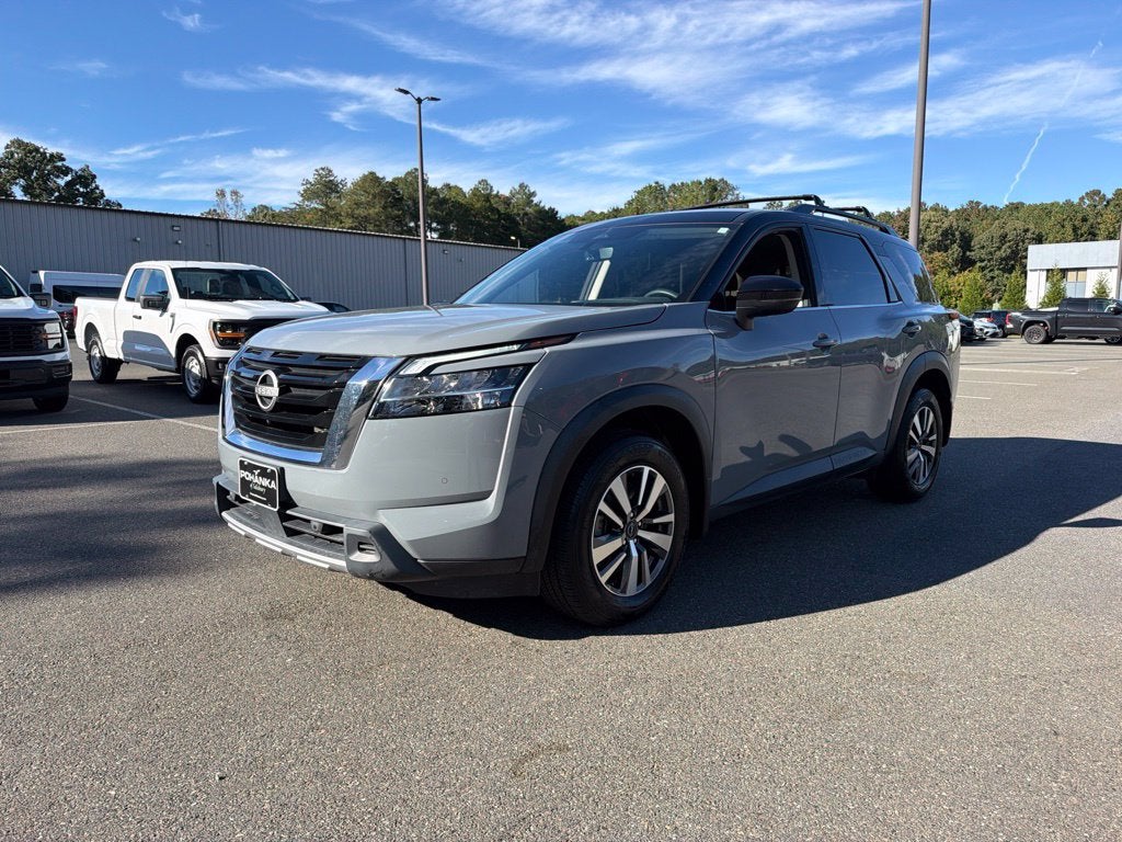 2024 Nissan Pathfinder SL Ethos Bal of Fact + 12/12 Cert