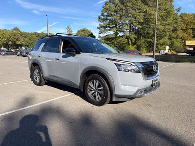 2024 Nissan Pathfinder SL Ethos Bal of Fact + 12/12 Cert