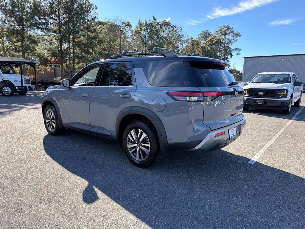 2024 Nissan Pathfinder SL Ethos Bal of Fact + 12/12 Cert