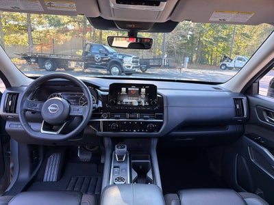 2024 Nissan Pathfinder SL Ethos Bal of Fact + 12/12 Cert