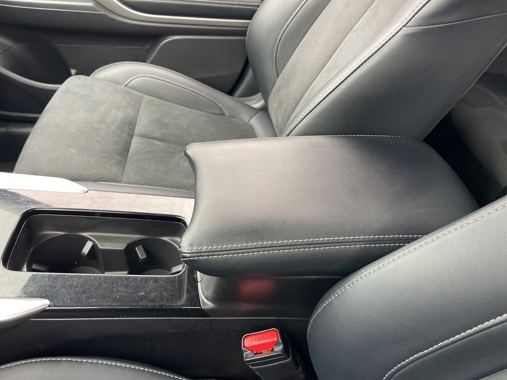 2024 Mitsubishi Eclipse Cross SE Pohanka Certified 10YR 100K