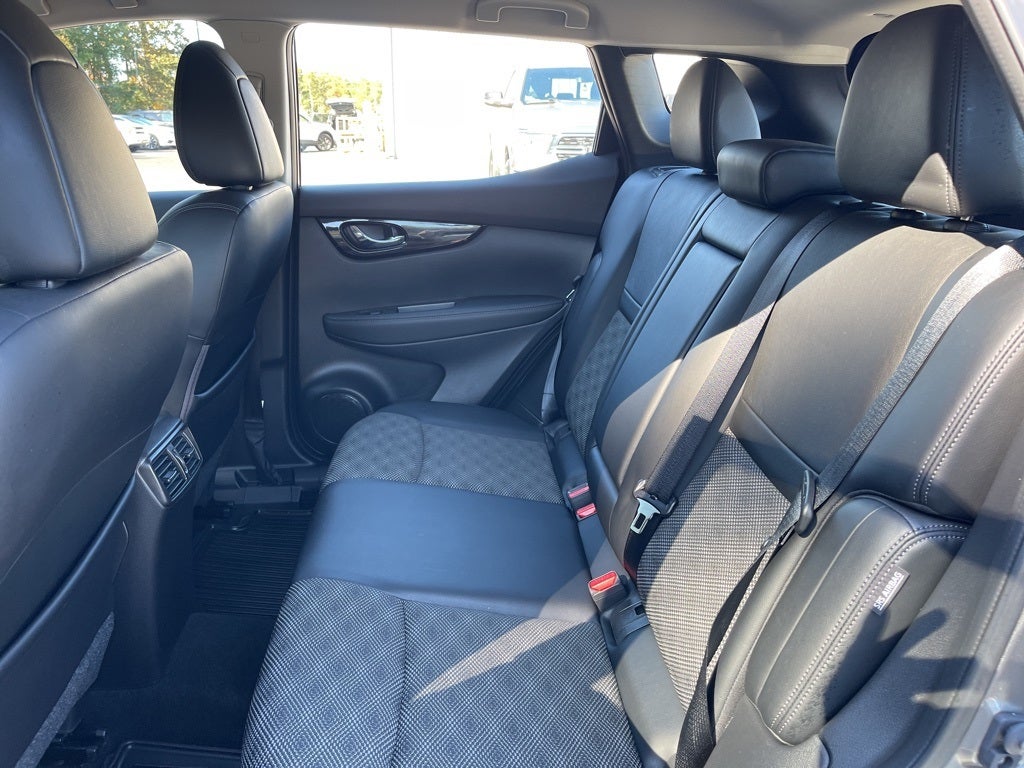 2022 Nissan Rogue Sport SV ** Nissan Certified **