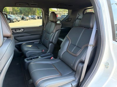 2025 Nissan Armada SL Nissan Certified