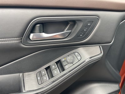 2023 Nissan Rogue SL Nissan Certified