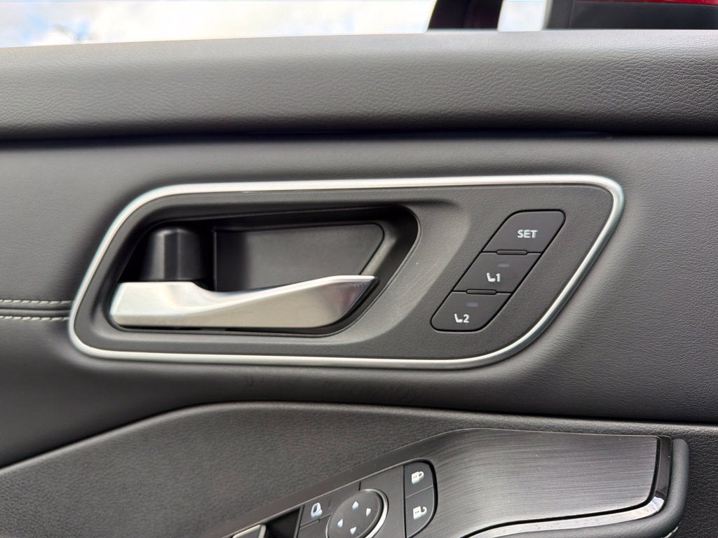 2025 Nissan Rogue Platinum Nissan Certified