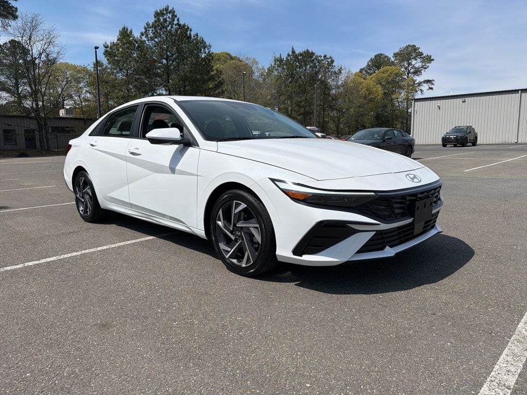 2025 Hyundai Elantra SEL Convenience Ethos Bal of Fact + 12/12 Cert