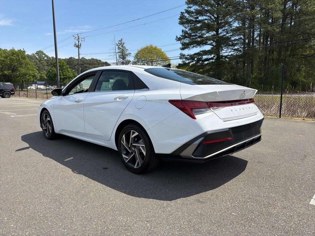 2025 Hyundai Elantra SEL Convenience Ethos Bal of Fact + 12/12 Cert
