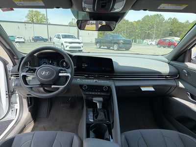2025 Hyundai Elantra SEL Convenience Ethos Bal of Fact + 12/12 Cert