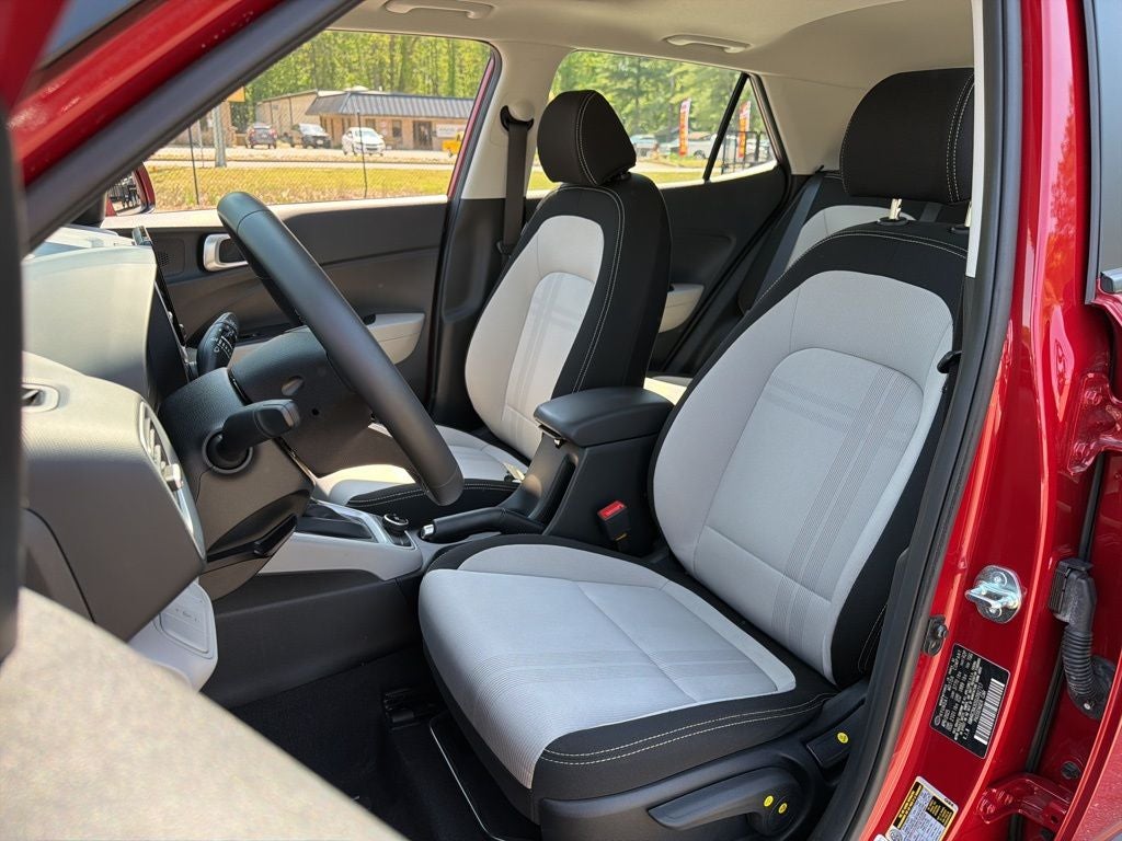 2025 Hyundai Venue SEL Ethos Bal of Fact + 12/12 Cert