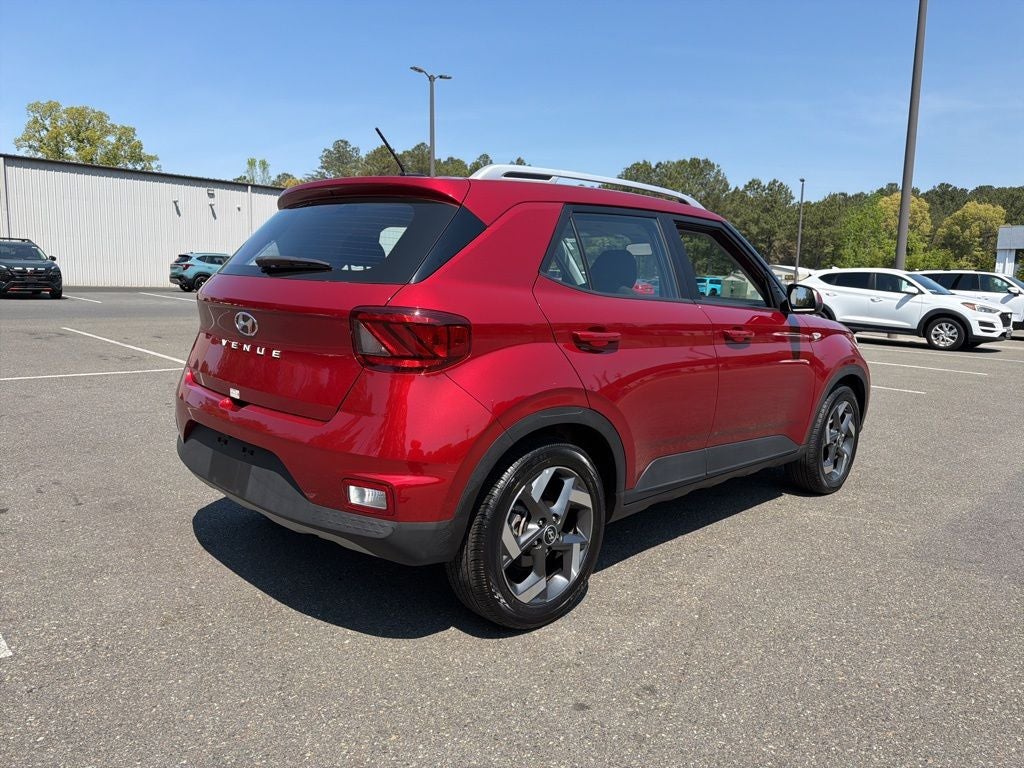 2025 Hyundai Venue SEL Ethos Bal of Fact + 12/12 Cert