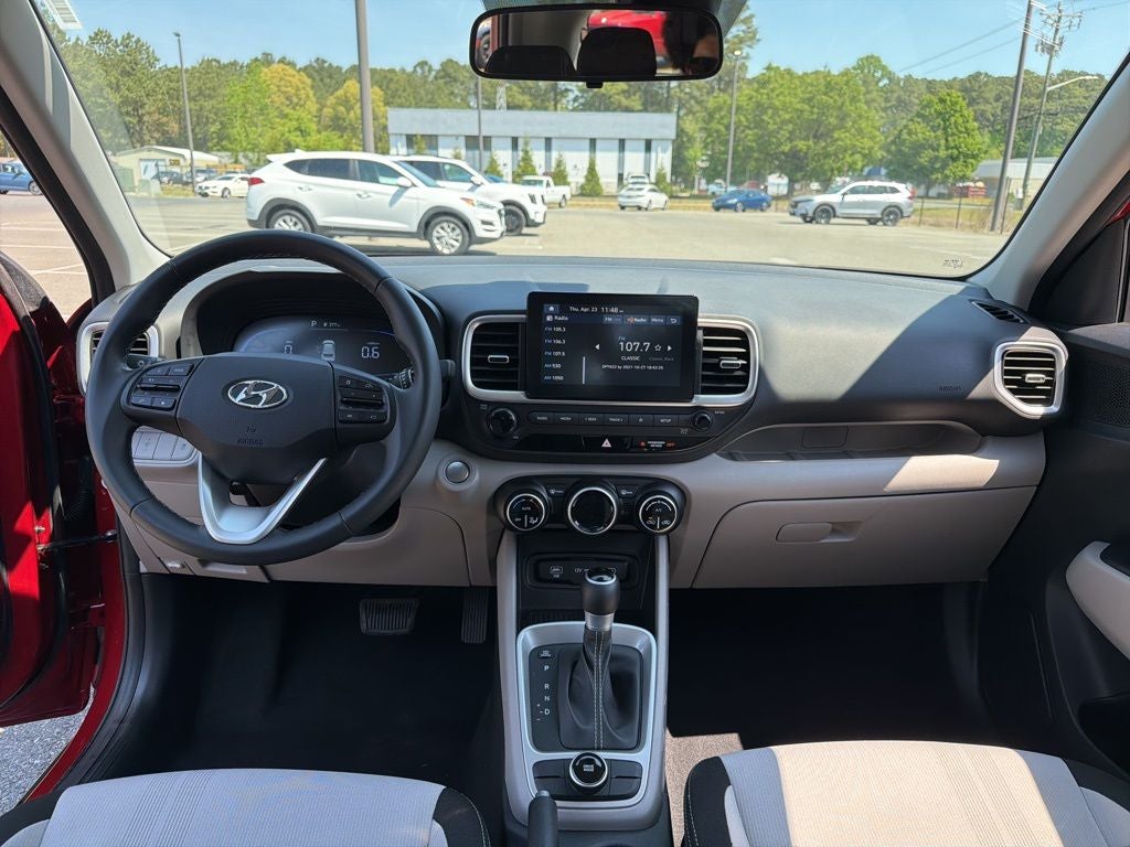 2025 Hyundai Venue SEL Ethos Bal of Fact + 12/12 Cert