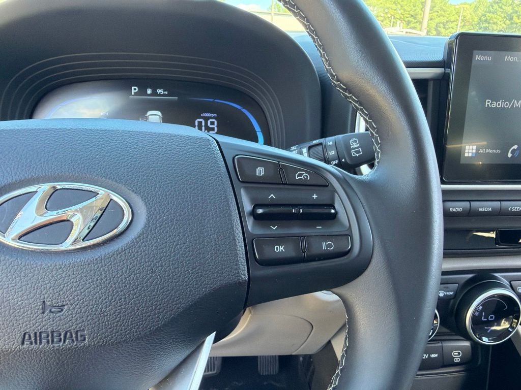 2025 Hyundai Venue SEL Ethos Bal of Fact + 12/12 Cert