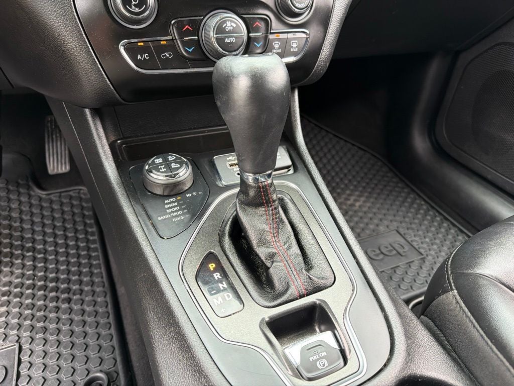 2021 Jeep Cherokee Trailhawk