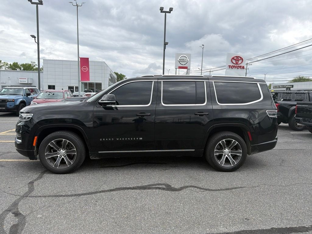 2023 Jeep Grand Wagoneer Base