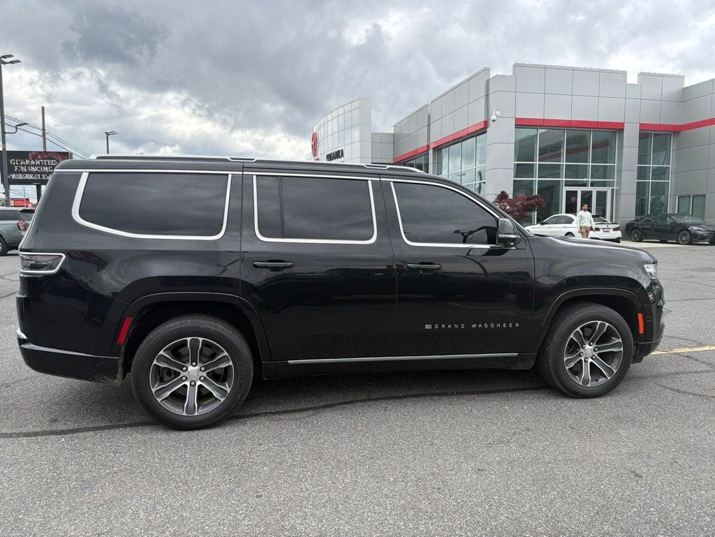 2023 Jeep Grand Wagoneer Base