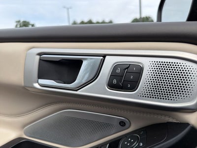 2020 Ford Explorer Platinum