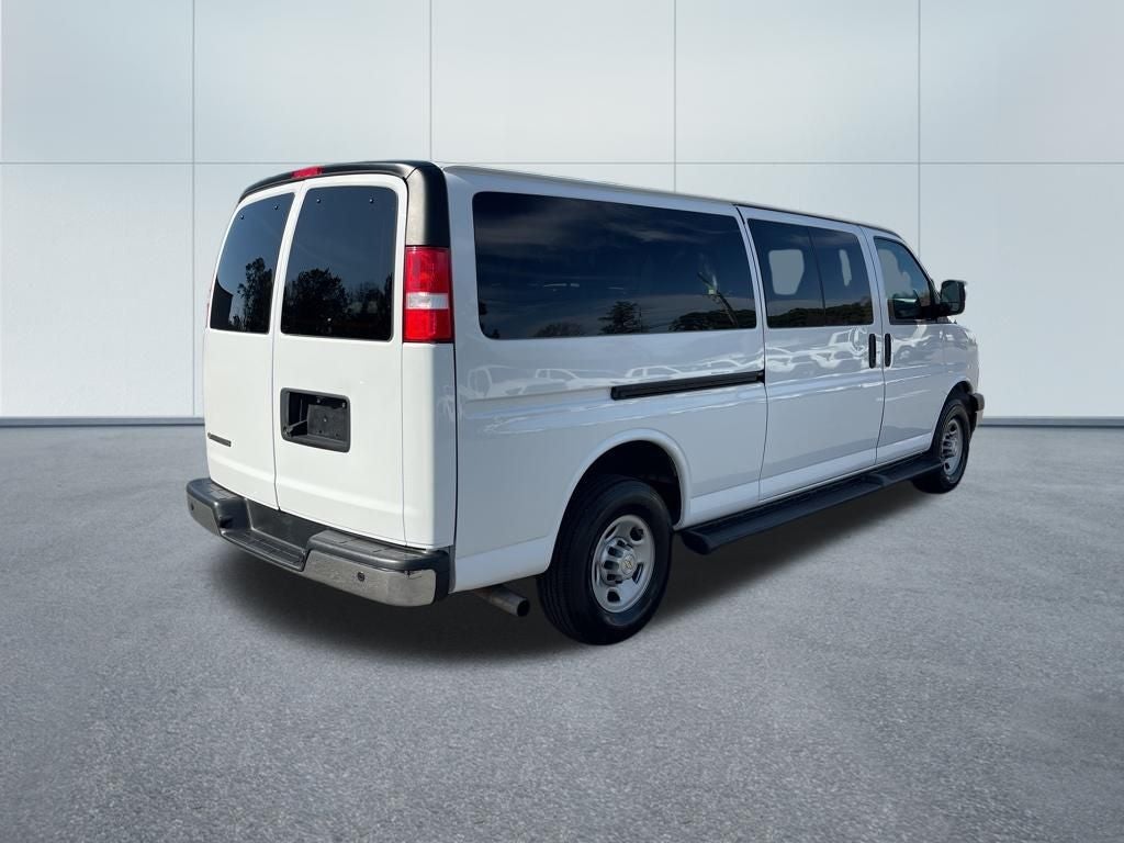 2023 Chevrolet Express 3500 LT Passenger