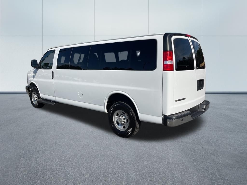 2023 Chevrolet Express 3500 LT Passenger