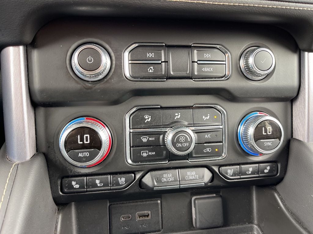 2024 GMC Yukon SLT
