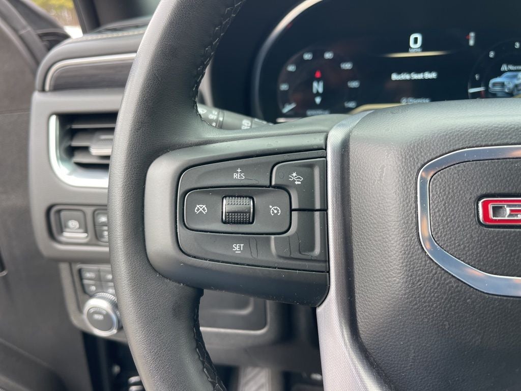 2024 GMC Yukon SLT
