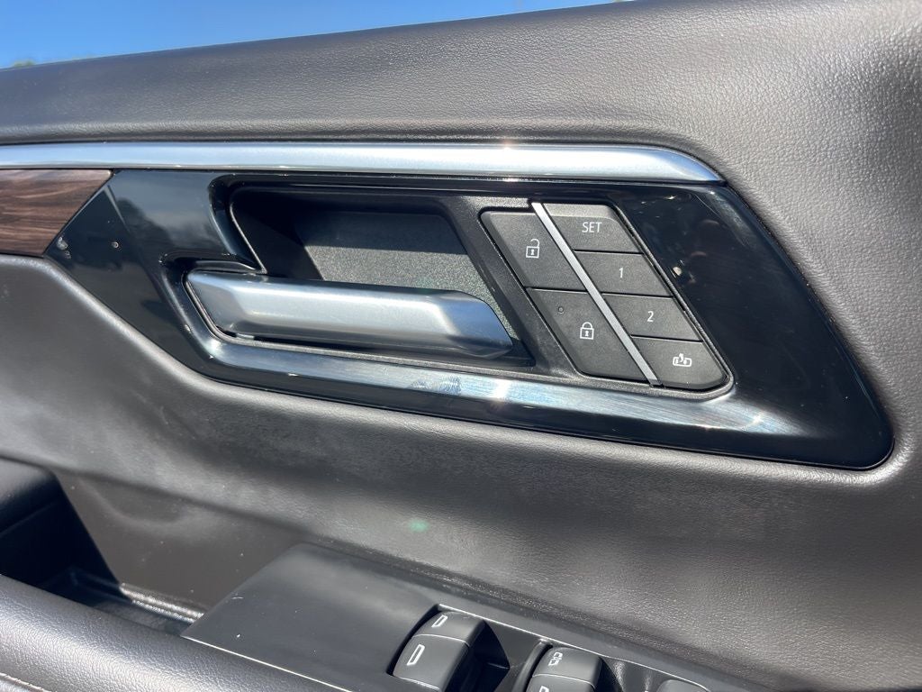 2025 Chevrolet Suburban Z71