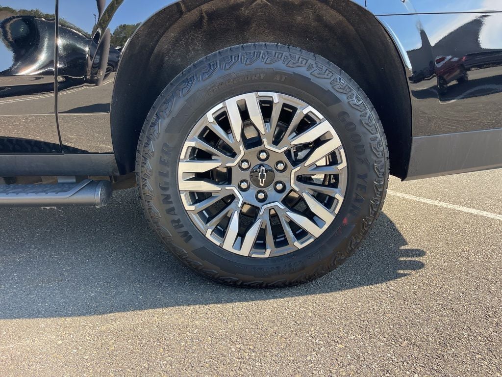 2025 Chevrolet Suburban Z71