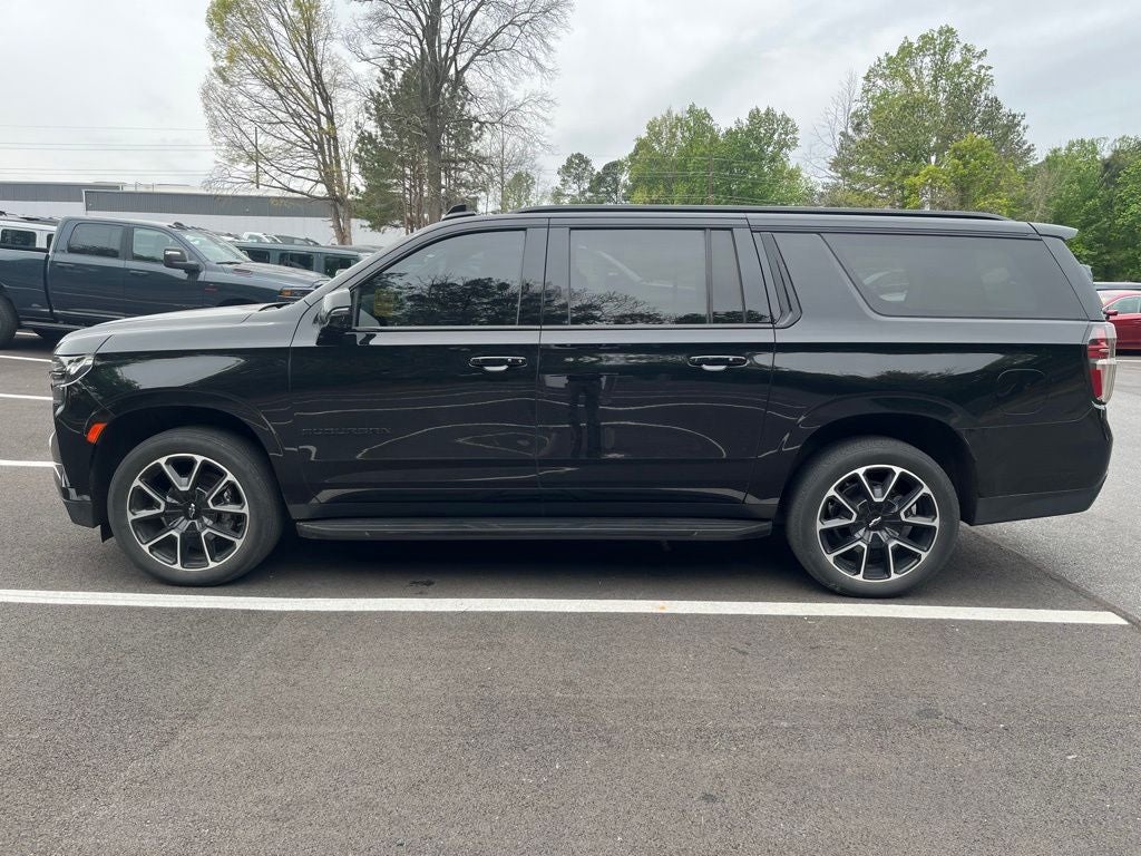 2023 Chevrolet Suburban RST