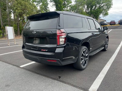 2023 Chevrolet Suburban RST