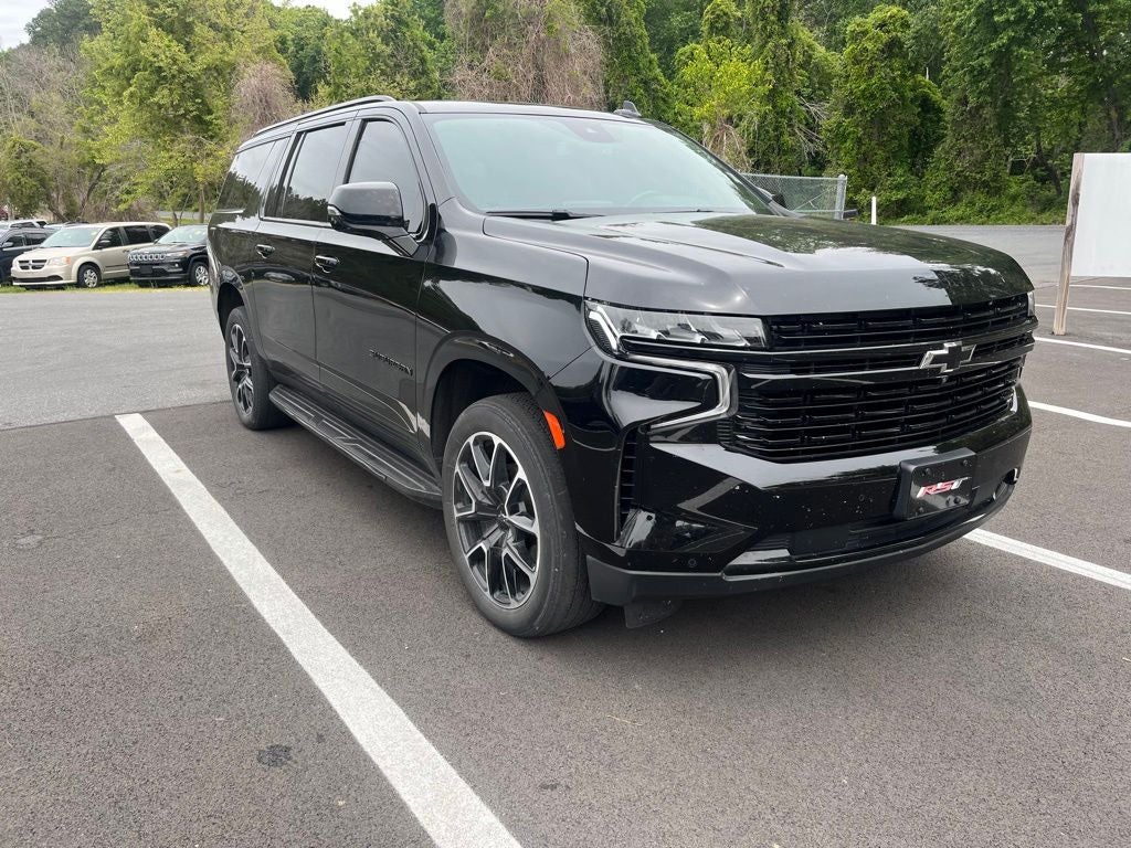 2023 Chevrolet Suburban RST