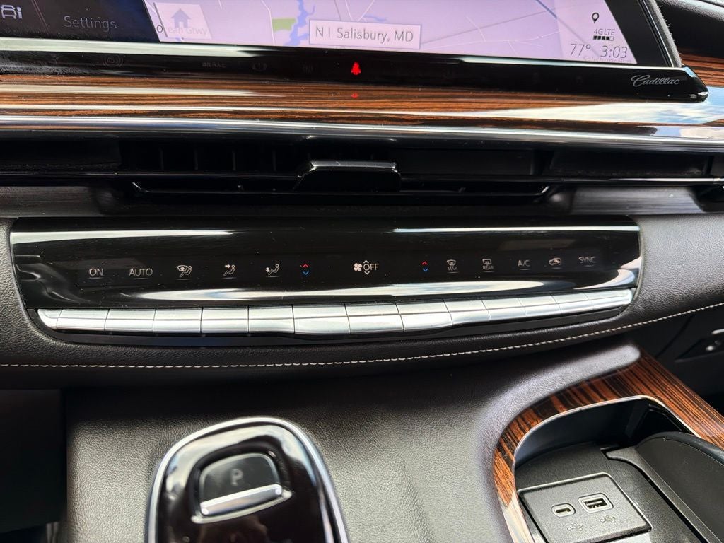 2022 Cadillac Escalade Premium Luxury