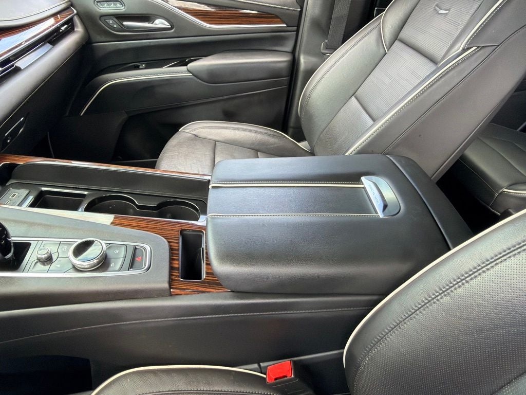 2022 Cadillac Escalade Premium Luxury