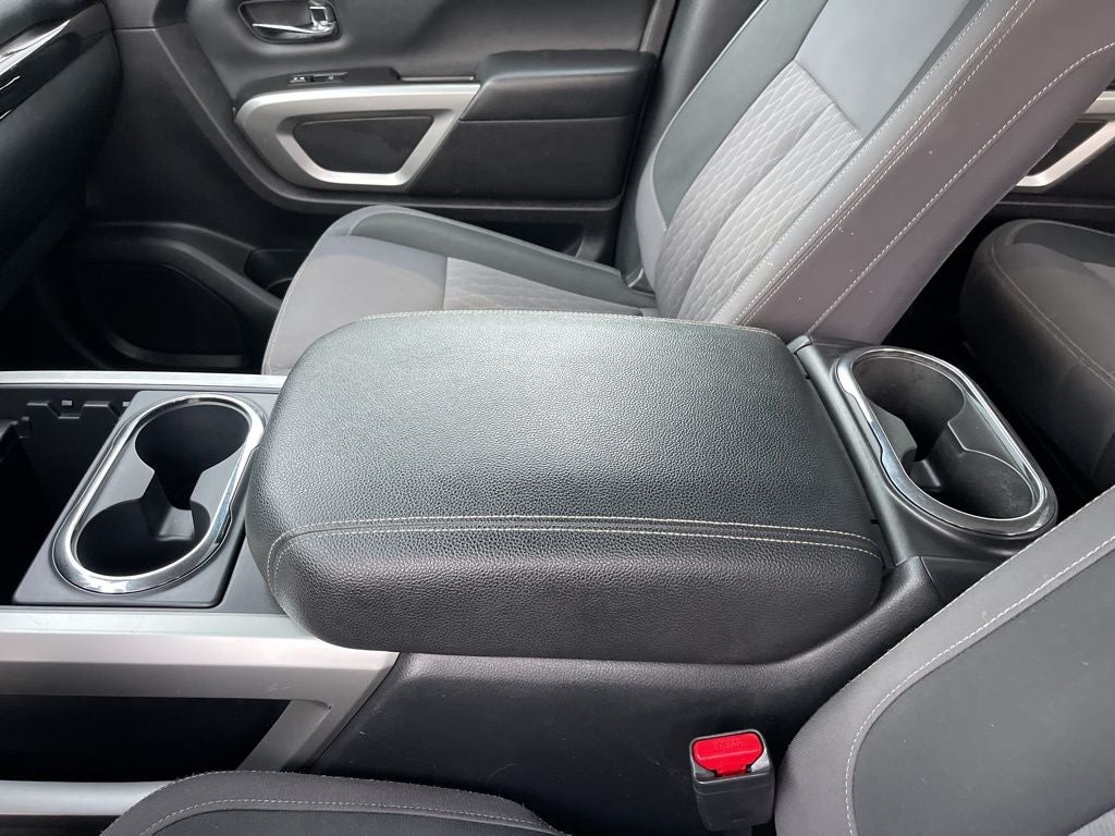 2020 Nissan Titan SV