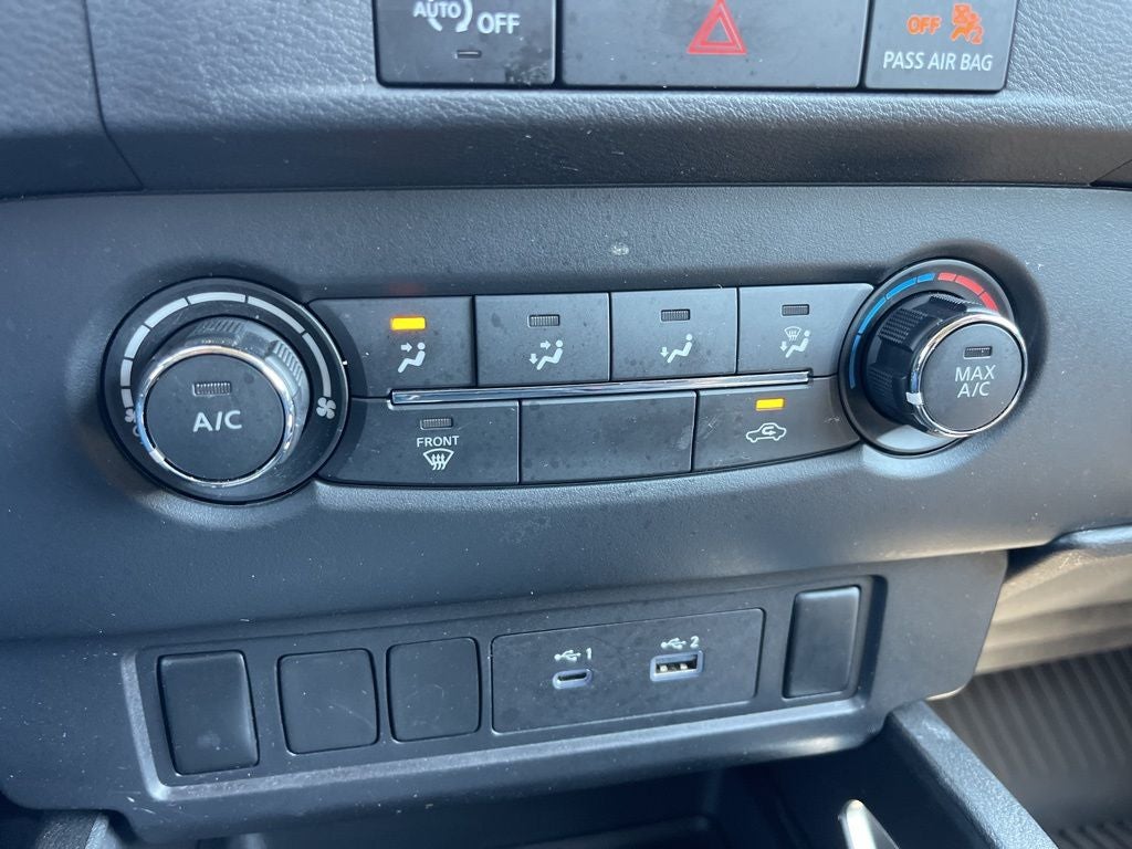 2024 Nissan Frontier SV