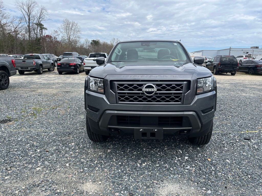 2024 Nissan Frontier SV