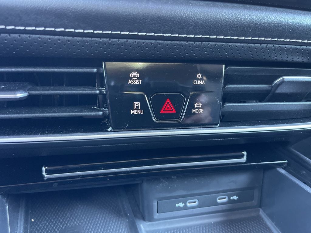 2024 Volkswagen Atlas 2.0T SEL Premium R-Line