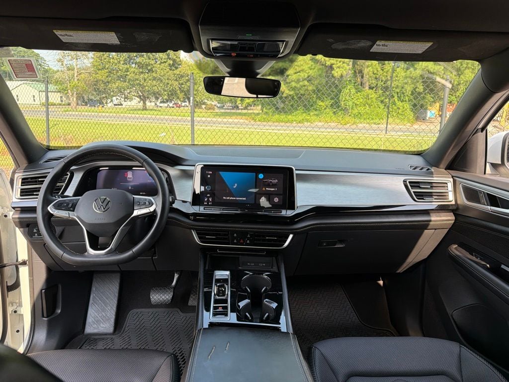 2024 Volkswagen Atlas Cross Sport 2.0T SE w/Technology
