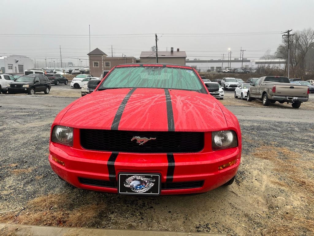 2007 Ford Mustang V6 Deluxe
