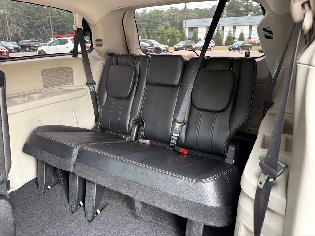 2013 Chrysler Town & Country Touring