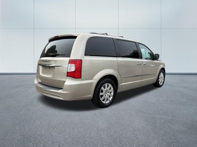 2013 Chrysler Town & Country Touring