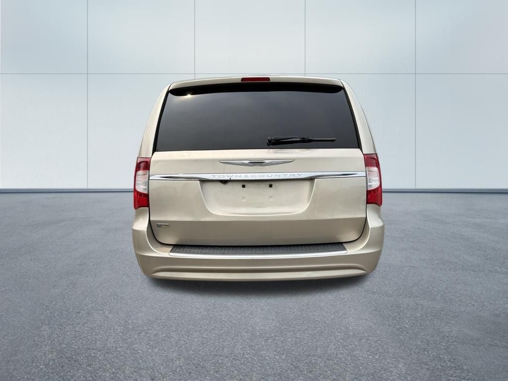 2013 Chrysler Town & Country Touring